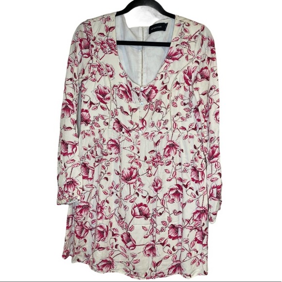 MinkPink Flowy Floral Mini Dress size Med - Picture 3 of 16